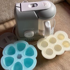 Beaba Babycooks food processor and portion freezers